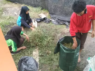 Jum'at, 08-11-2024