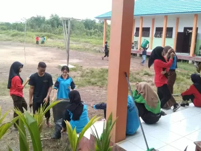 Jum'at, 04-10-2024