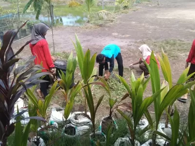 Jum'at, 04-10-2024