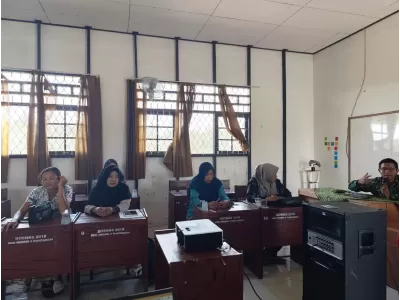 Kamis, 26-09-2024