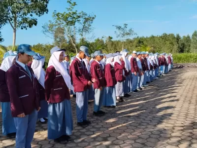 Senin, 20-4-2026