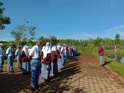 Senin, 14-04-2025