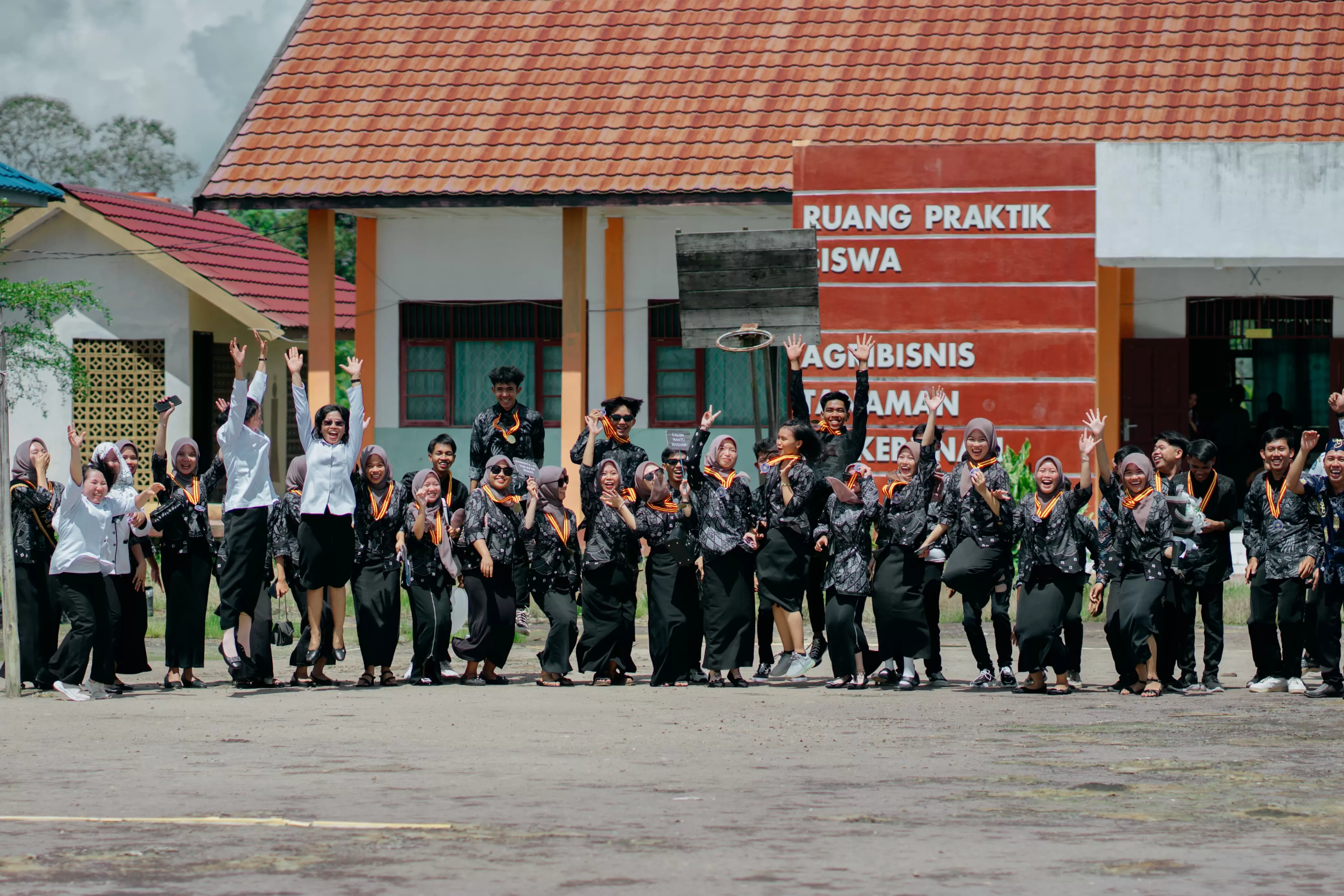 Pelepasan dan Perpisahan Kelas 12 Gen 5 Tahun 2024